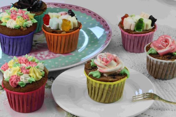 GREASEPROOF MUFFIN CUPS