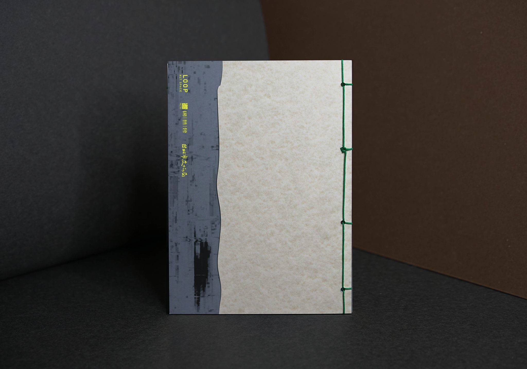 【 WE ARE BOUND TO MEET 】Exhibition Manual Binding
