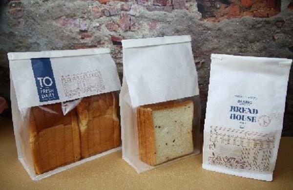 TOAST &  PASTRY BAG